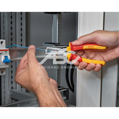 PINZA PELACABLES VDE 160MM EN COLOR PLATA, AMARILLO Y ROJO DESARROLADA PARA ELECTRICISTAS BOSCH 1600A02NE7