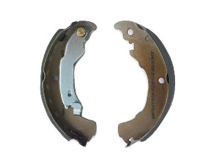 ZAPATAS DE FRENOS AUTOS FIAT PALIO/ADVENTURE 1.6 16V 10/../PUNTO 1.6-1.8 07/11/LINEA 1.9 STANDARD CON PALANCA 228X40X4.7MM_