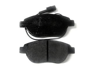 PASTILLAS DE FRENOS LIVIANOS FIAT PUNTO 1.4 8V/STILO 1.8 16V-1.9 JTD / RENAULT MEGANE II 2.0 16V DELANTERA 136X57X18MM C/SENSOR_